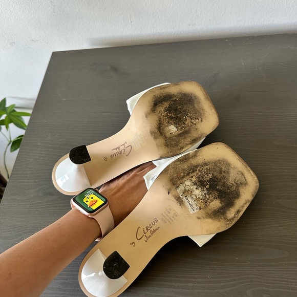 Circus by Sam Edelman Scrunched cushioned white heel - Picture 4 of 5